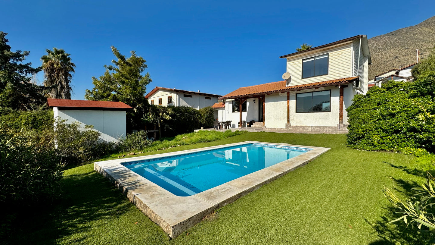 Casa Acogedora, A Pasos De Locomoción