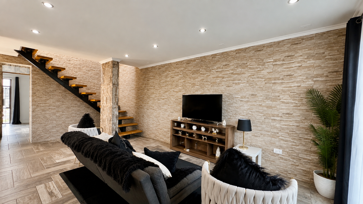 Casa Remodelado A Pasos Del Metro 100% Regularizada