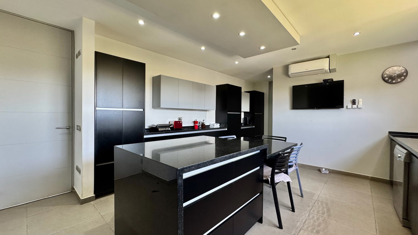 Casa Mediterranea Como Nueva