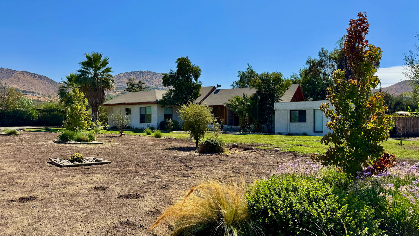 Casa Remodelada En Condominio