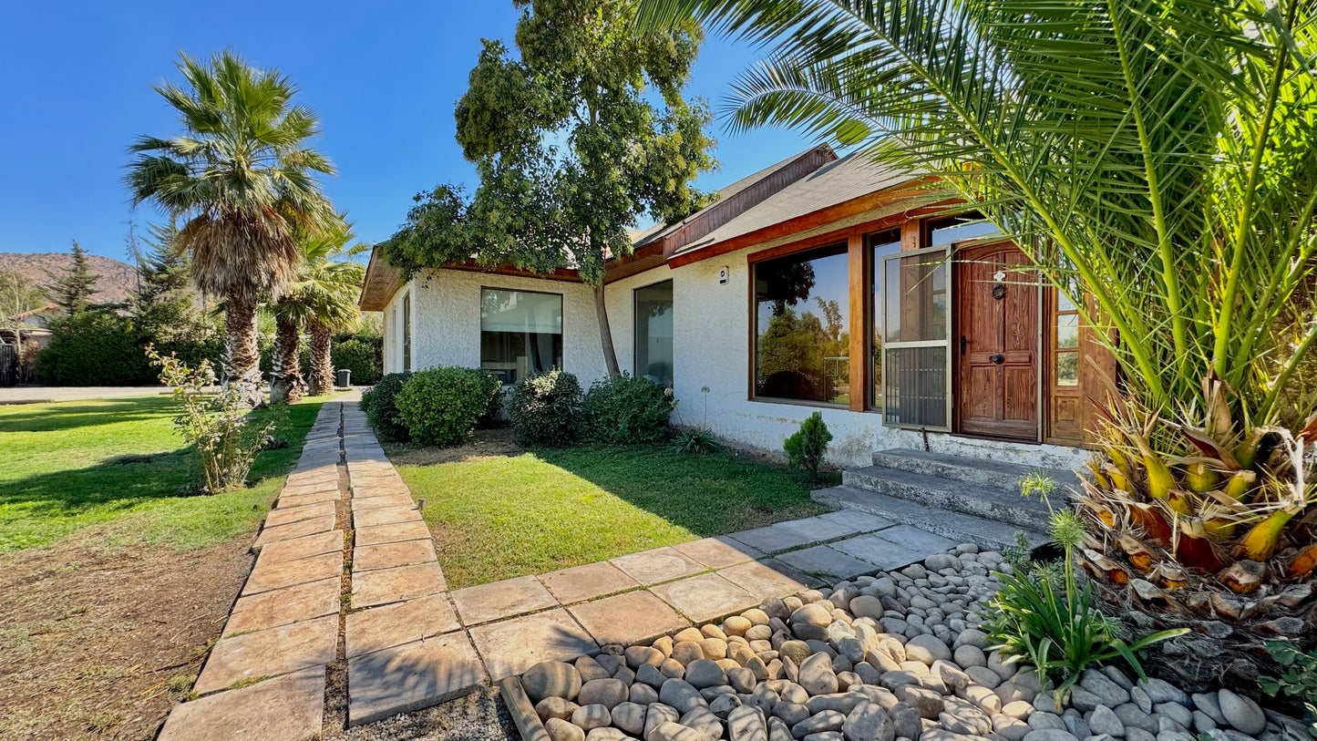 Casa Remodelada En Condominio