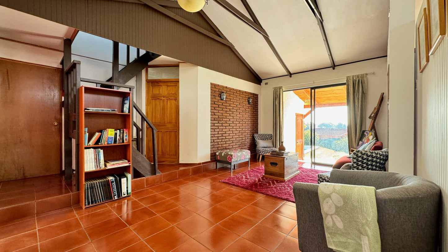 Casa Acogedora, A Pasos De Locomoción