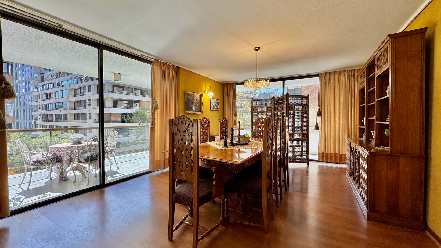 Orientación Oriente 2 Bodegas Y 2 Estacionamientos