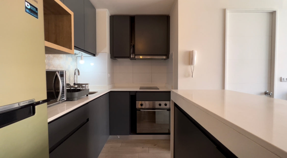 Departamento a pasos de metro Cementerios, Santos Dumont 758, Recoleta