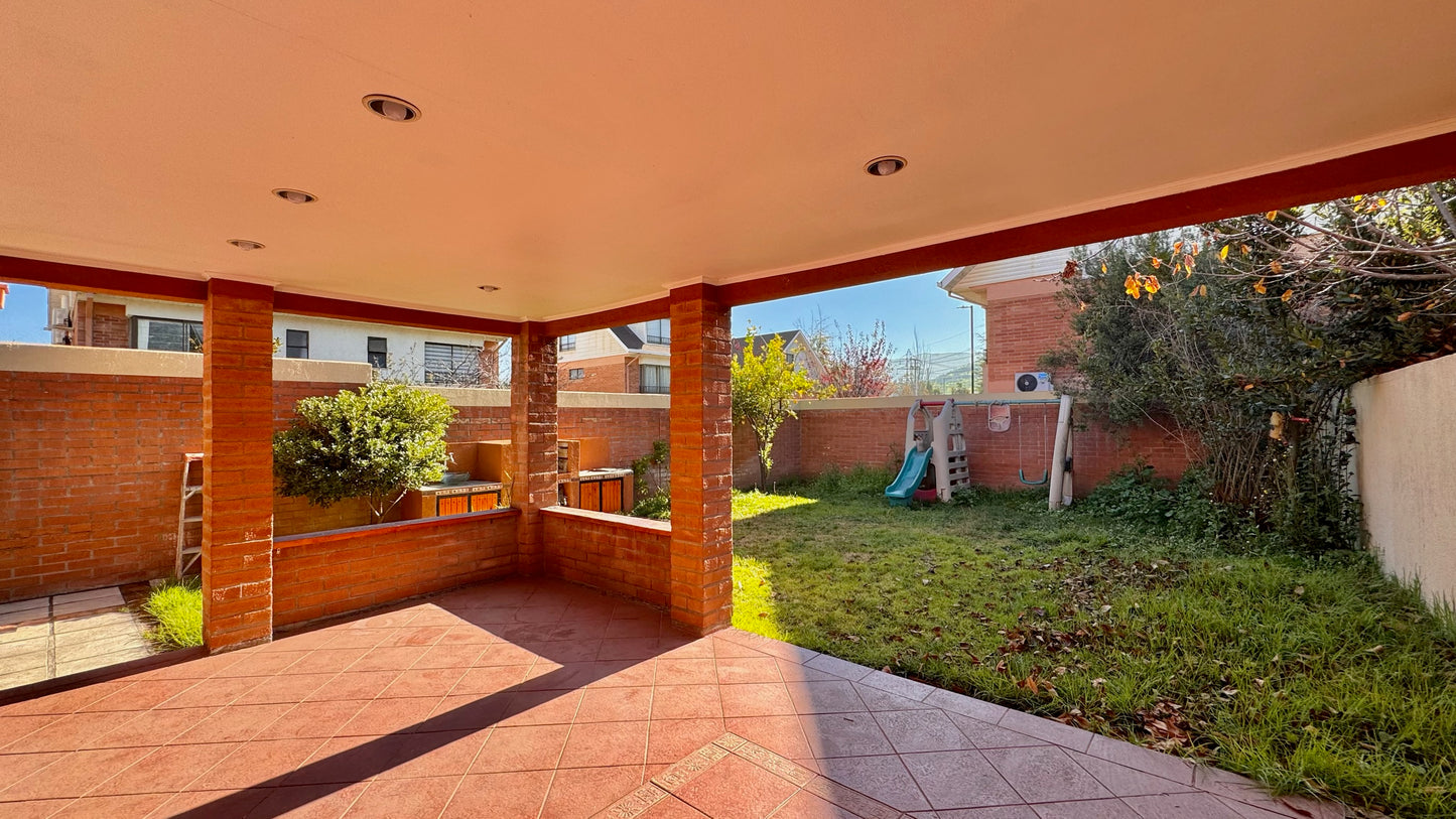 Casa en condominio, sector Caciques Chilenos