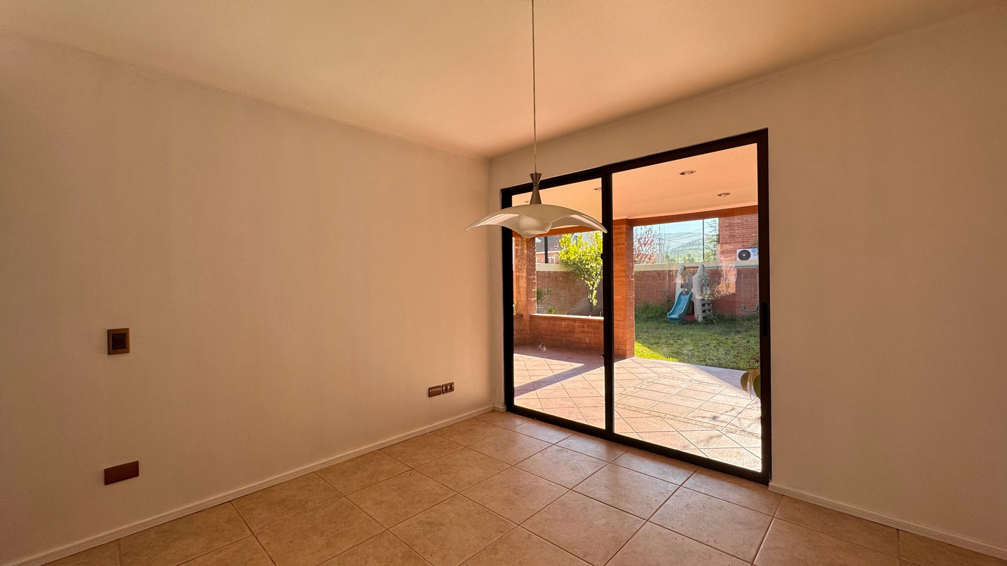 Casa en condominio, sector Caciques Chilenos