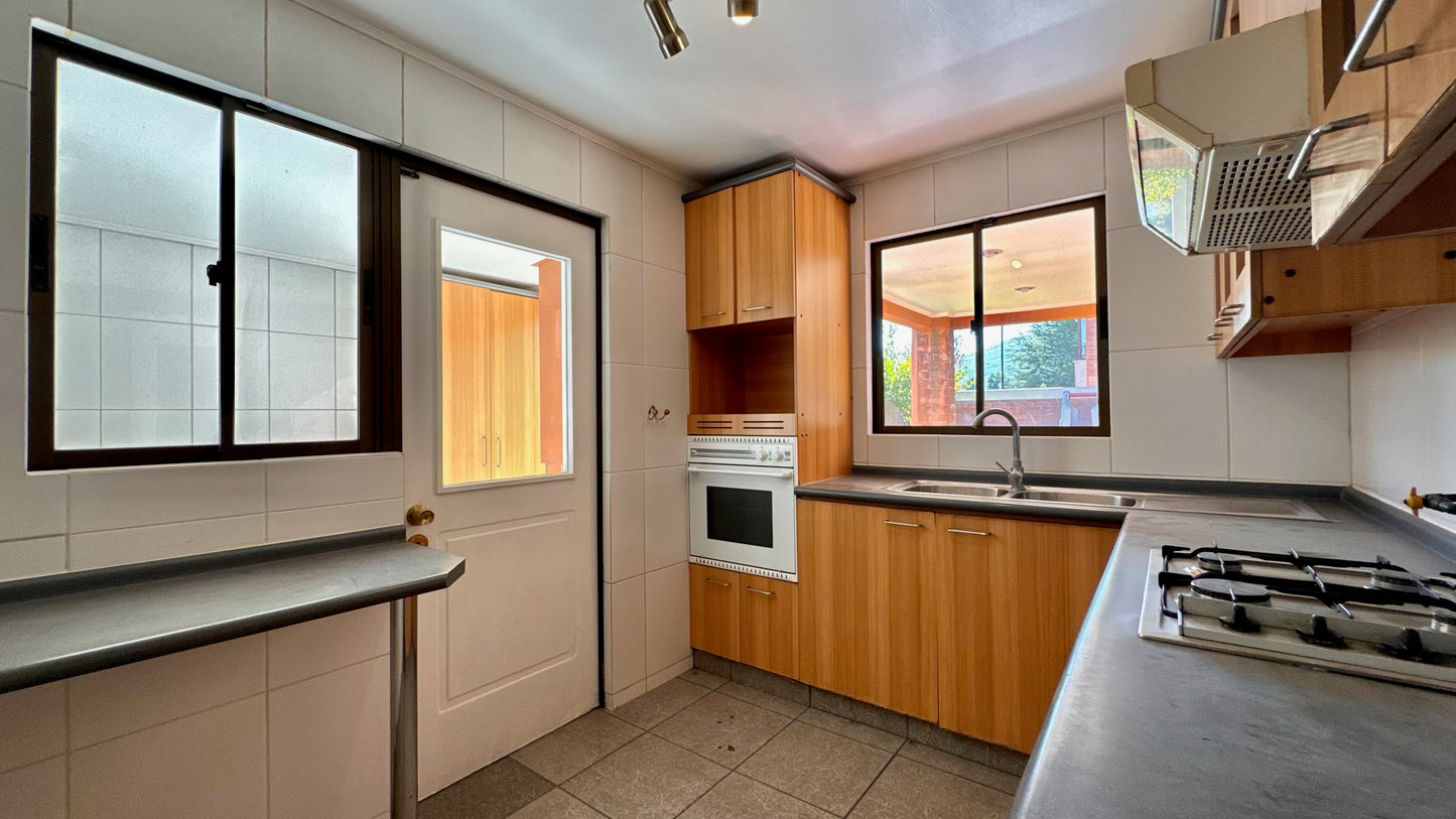 Casa en condominio, sector Caciques Chilenos