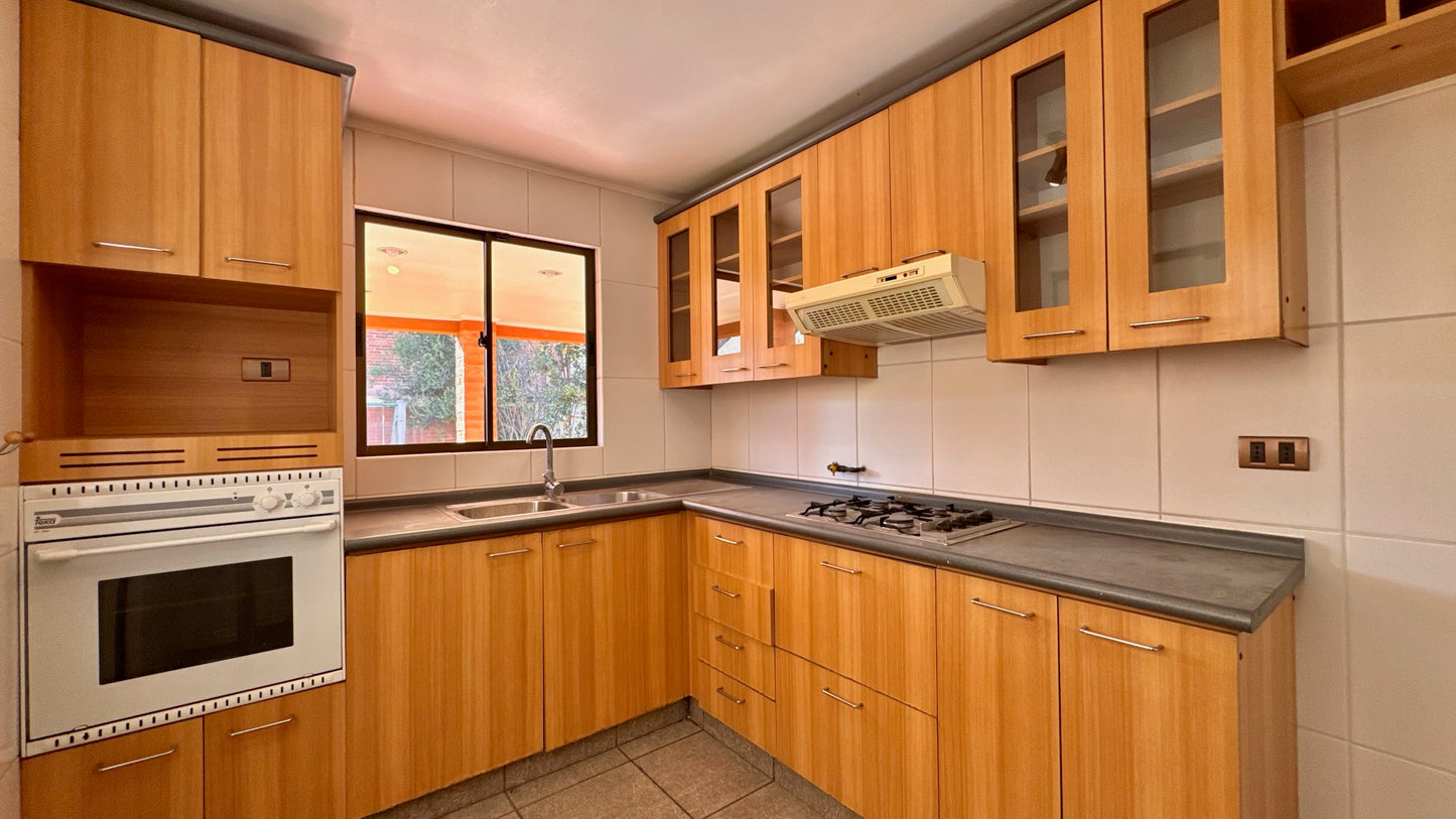 Casa en condominio, sector Caciques Chilenos