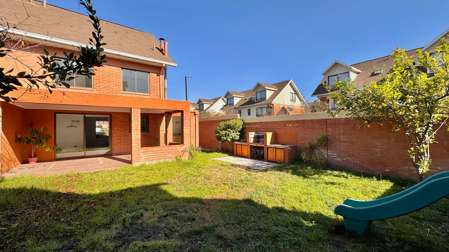 Casa en condominio, sector Caciques Chilenos