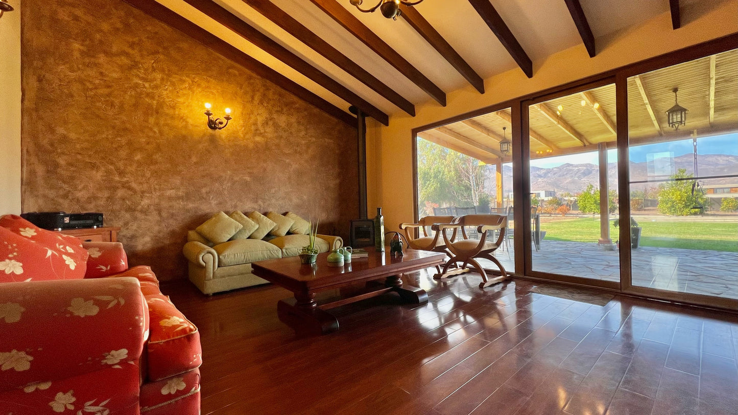 Casa En Buen Estado, Condominio Polo Manquehue, Colina