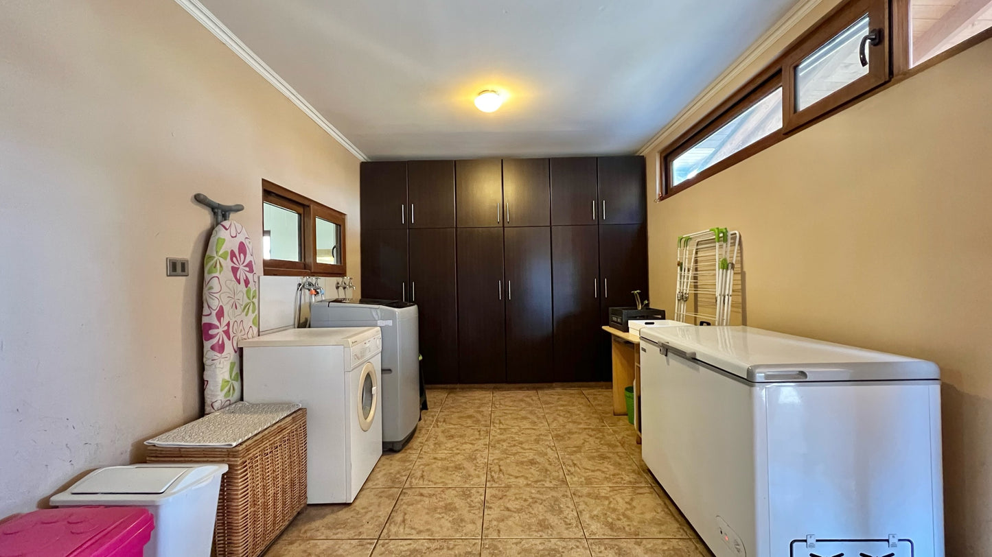 Casa En Buen Estado, Condominio Polo Manquehue, Colina