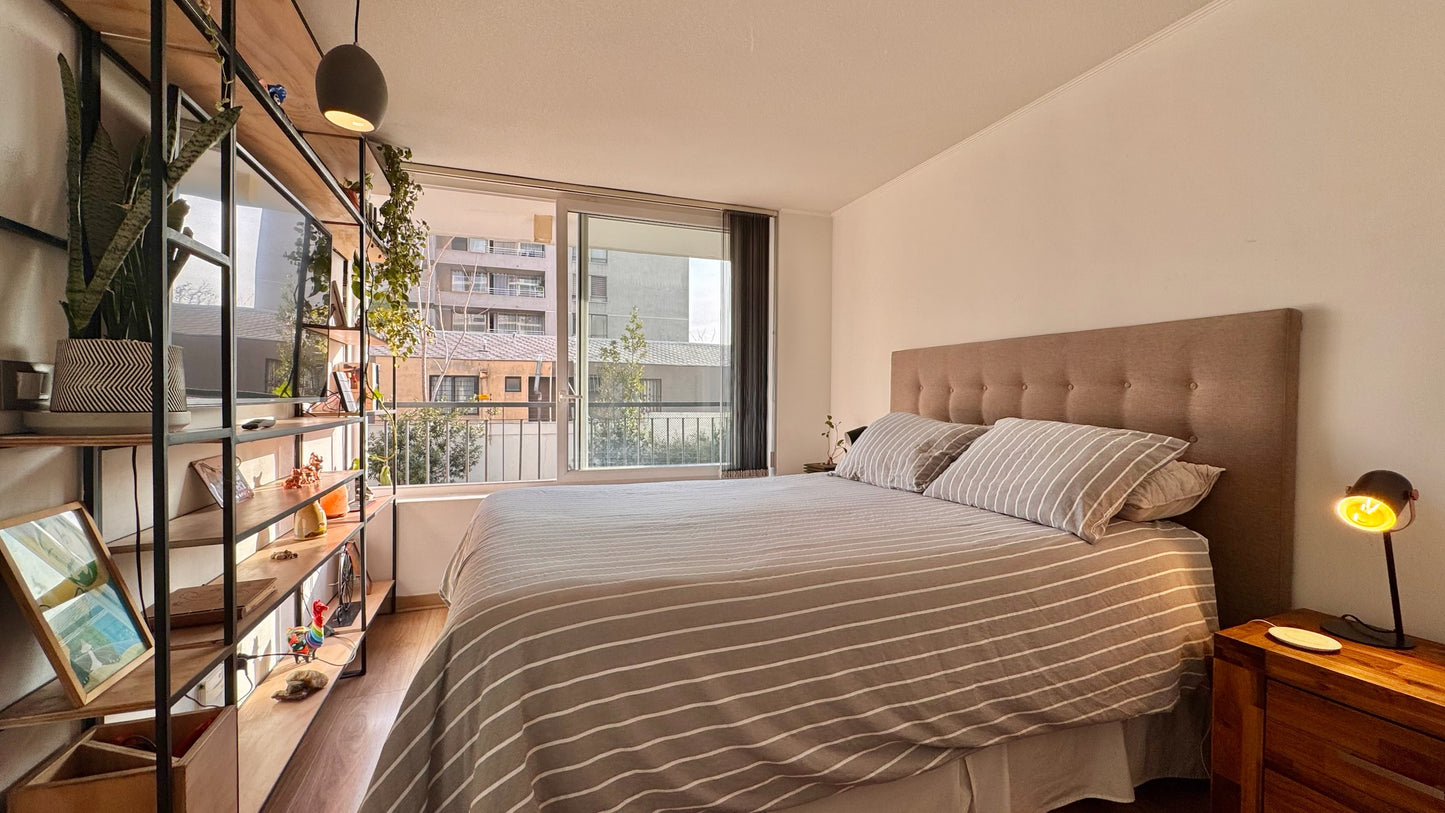 A Pasos De Metro Simón Bolívar