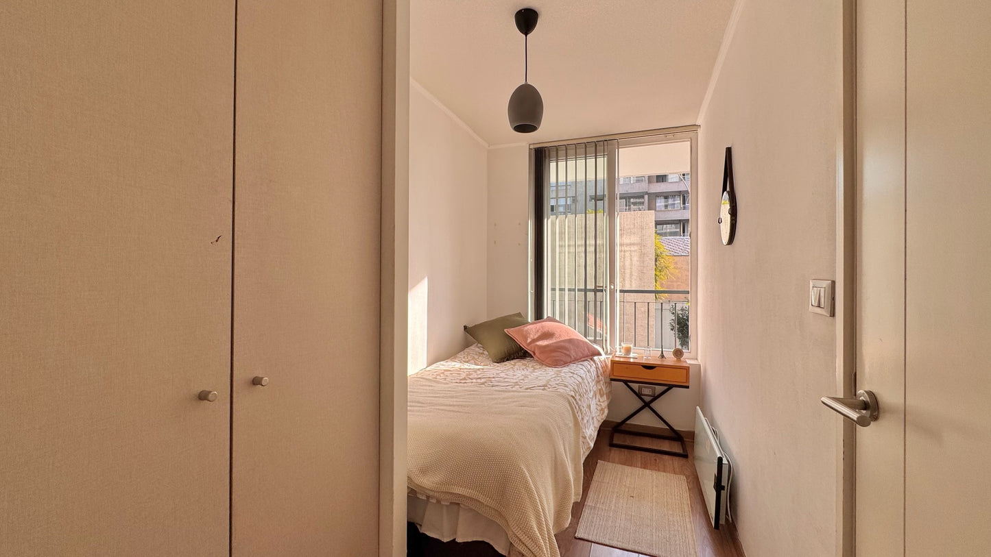 A Pasos De Metro Simón Bolívar