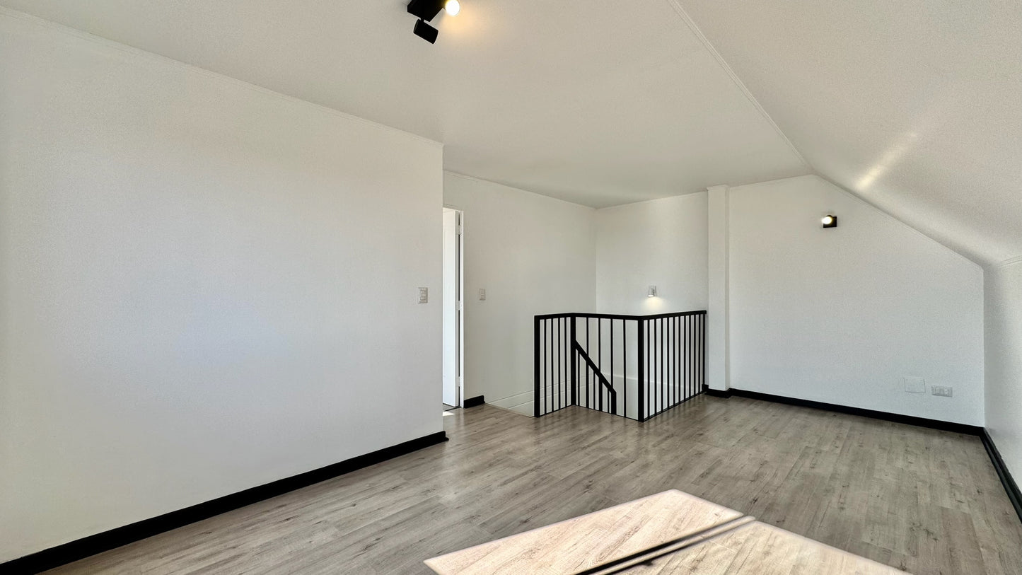 Casa Remodelada, 3 Pisos