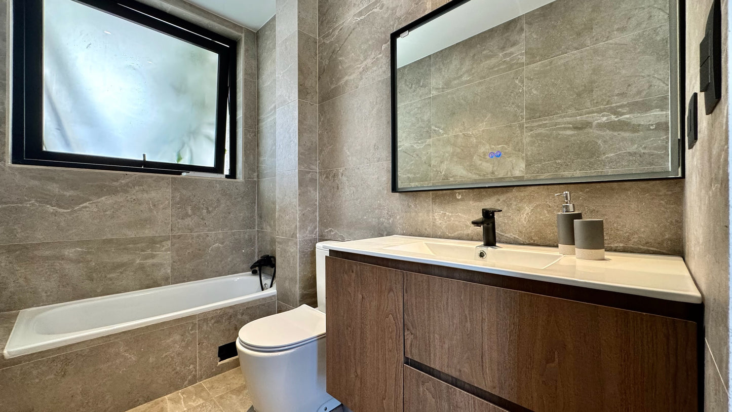 Casa Cómoda En Condominio