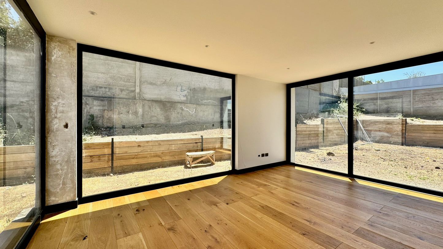 Casa Cómoda En Condominio