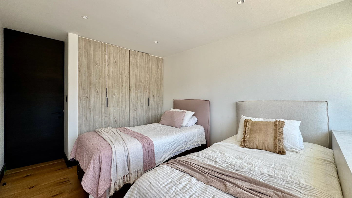 Casa Cómoda En Condominio