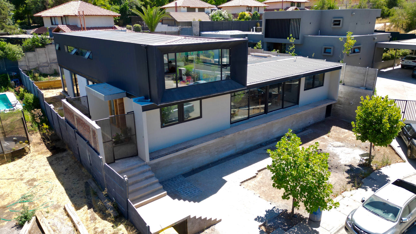 Casa Cómoda En Condominio