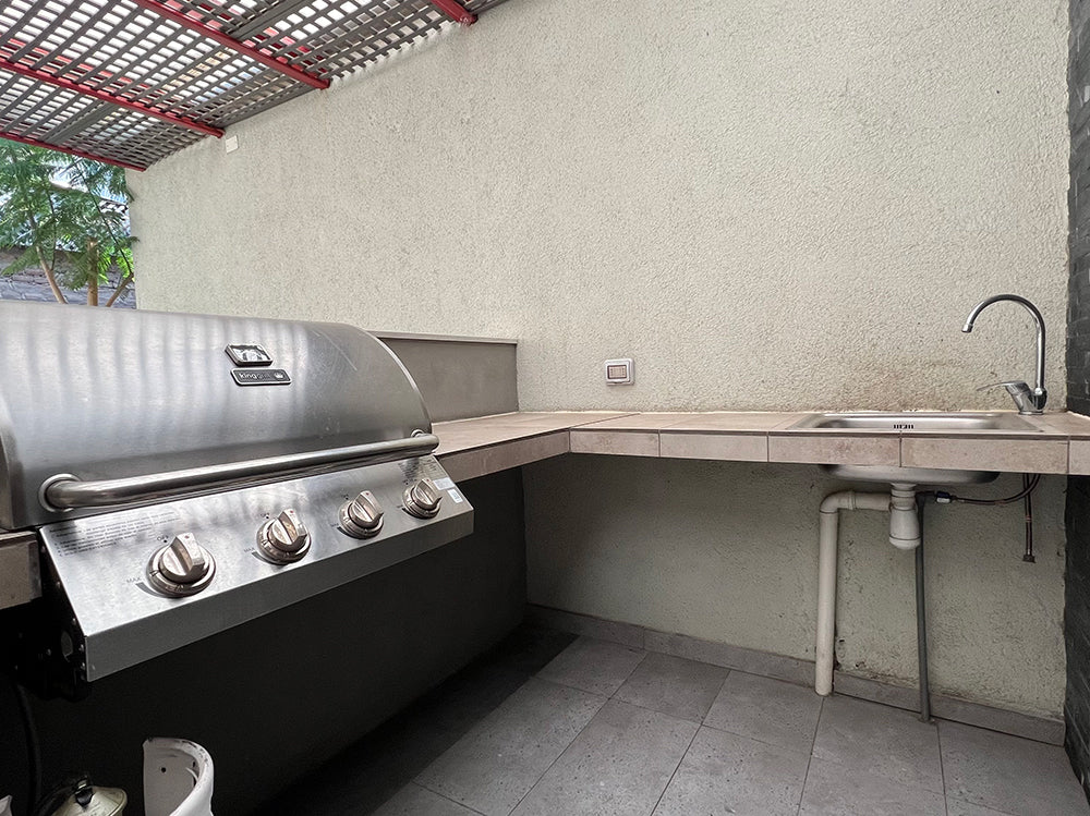 Departamento a pasos de metro Cementerios, Santos Dumont 758, Recoleta